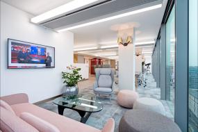 最新科技公司木地板设计装饰效果图片