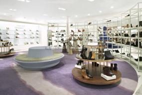 2018鞋帽店展柜装修效果图