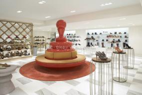鞋帽店展柜图片装修