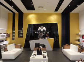 鞋帽店展柜设计效果图