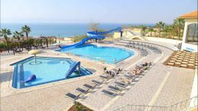 游泳池设计装潢效果图片