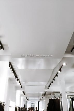 中型女装店装修设计效果图