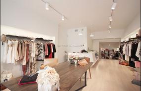 小型女装店装修设计图片大全