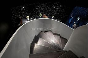 高端大型服装店装修图片