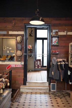 品牌男装店装修图片