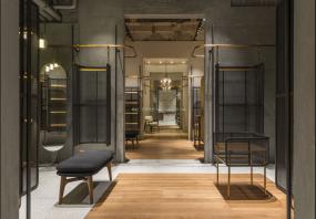 最新品牌女装店装饰设计图