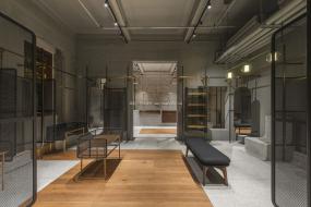 高档品牌女装店装修效果图大全