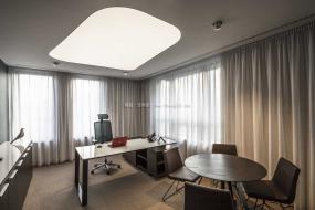 小型开放会议室装修实景图片