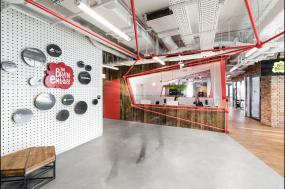 办公室强化复合木地板设计与装修效果图