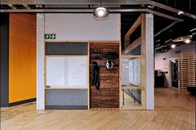 办公室多层木地板设计装修效果图片