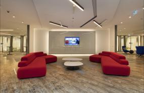 办公室多层木地板设计装饰图片