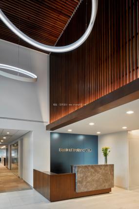 最新办公室多层木地板装修设计效果图