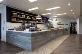 办公室环保强化木地板设计与装修效果图