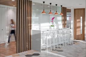 办公室环保强化木地板设计装修效果图片