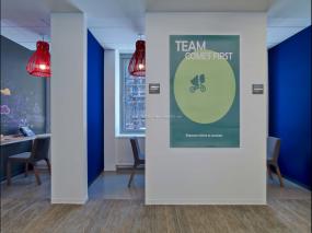 办公室瓷砖木地板设计装潢图片