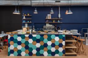 最新办公室瓷砖木地板设计图片