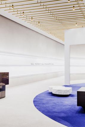 最新品牌女装专卖店装修设计效果图