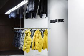 2018年品牌女装专卖店装修效果图