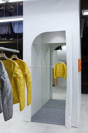 品牌女装专卖店装修高清图片