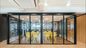 办公室橡木地板装潢设计图片