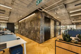 专业办公室多层实木地板装修设计图片