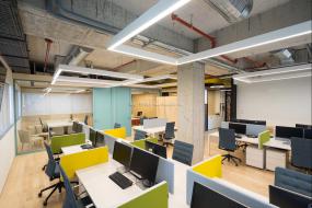 最新办公室多层实木地板设计装修图片