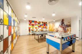 最新办公室多层实木地板装修设计效果图