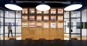 办公室三层实木地板装修实物图片