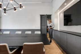 办公室木地板颜色装修设计效果图片