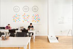 办公室木地板颜色图片装修