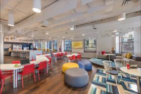 办公室桦木地板装修装潢效果图