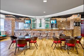 最新办公室桦木地板装修设计图片