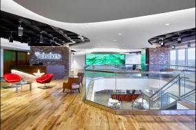 最新办公室桦木地板装修设计效果图