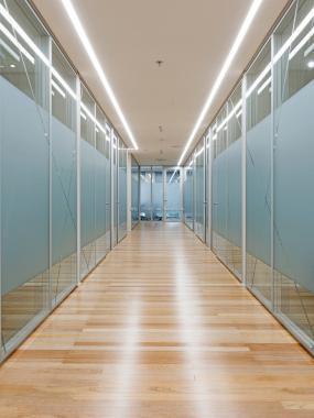 办公室生态木地板装潢设计效果图片