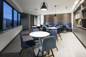 办公室进口木地板图片装修效果图