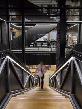 办公室进口木地板装修高清图片大全