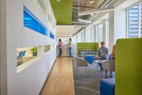 高档办公室进口木地板装修效果图大全