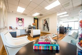 办公室环保木地板装修实景图片