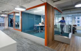 办公室仿实木地板装潢效果图