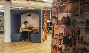 办公室三层复合实木地板设计效果图片