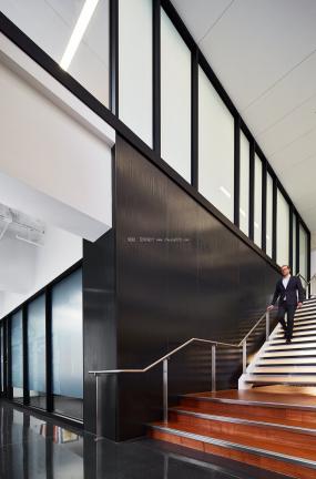 最新办公室负离子木地板设计装饰效果图片