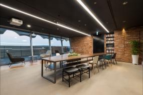 最新办公室上海木地板效果图