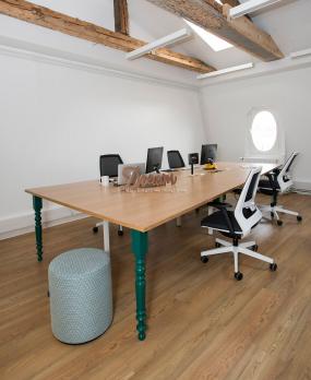 办公室杉木地板设计装修效果图