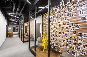 办公室榆木地板设计装饰图片