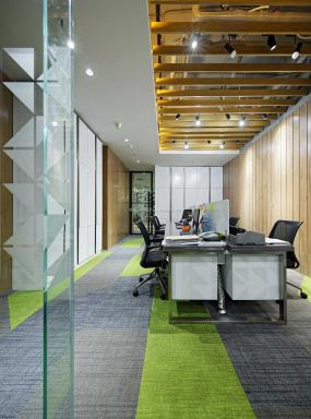 办公隔断装潢效果图