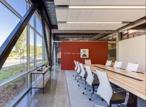 会议桌样式装潢图片