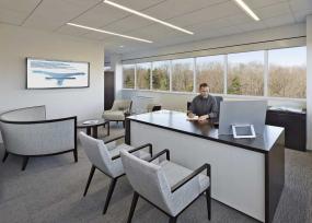 老板的办公室装潢效果图