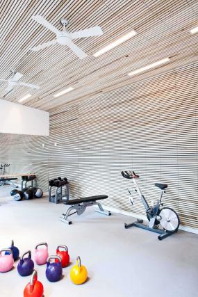 最新员工活动室装饰实景图