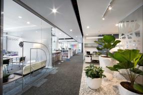 最新办公高隔断设计装饰效果图片