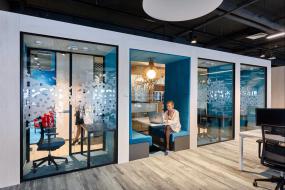 办公高隔断装修实景图片